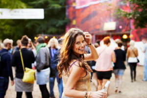 Waarom lenzen bij festivals een slimme keuze zijn